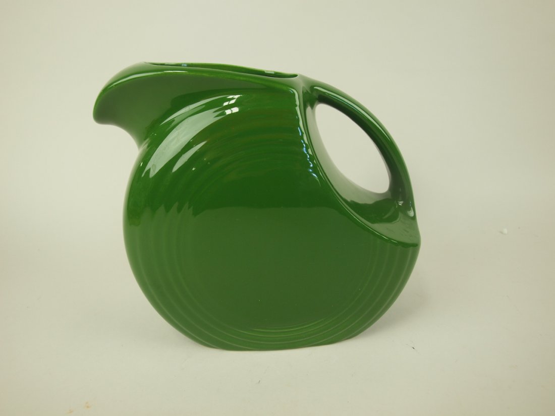 Fiesta disc water pitcher, dark green (1 of 1)