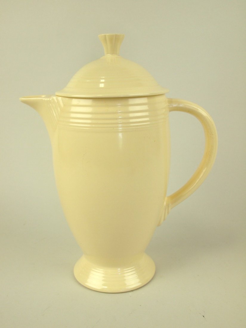Fiesta coffee pot, ivory (1 of 1)