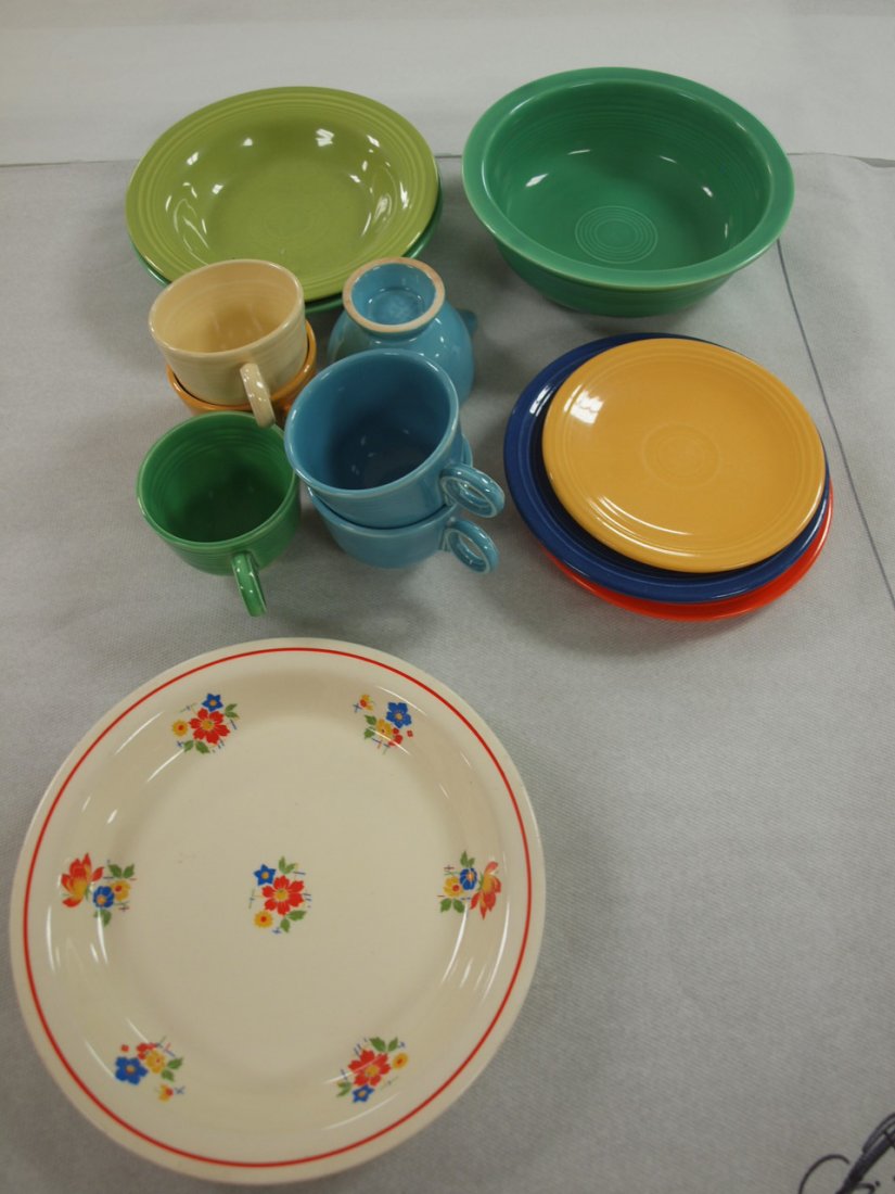 Fiesta lot of 14 pieces, various conditions: Fiesta lot of 14 pieces, various conditions