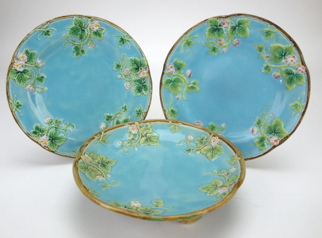 George Jones majolica low compote with vine feet, 8": George Jones majolica low compote with vine feet, 8" and 2-8" matching plates with strawberry blossoms