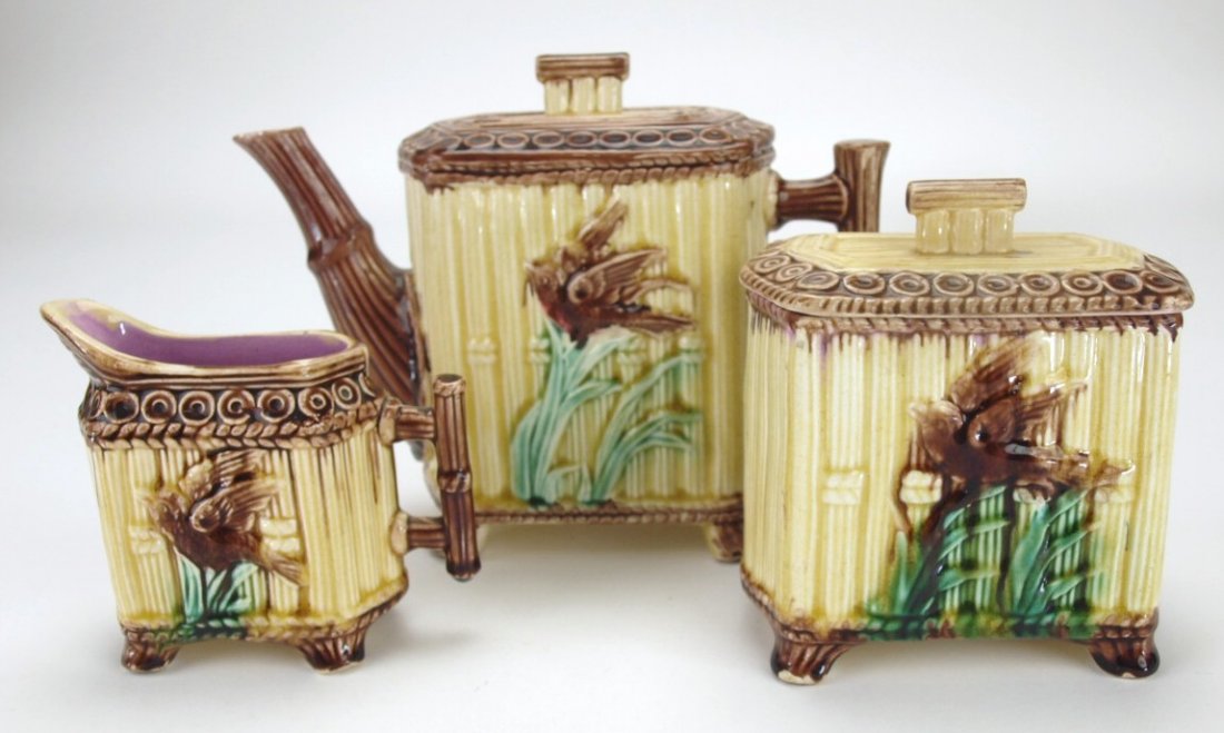 Majolica bamboo bird and iris 3 piece teat set, 7": Majolica bamboo bird and iris 3 piece teat set, 7"