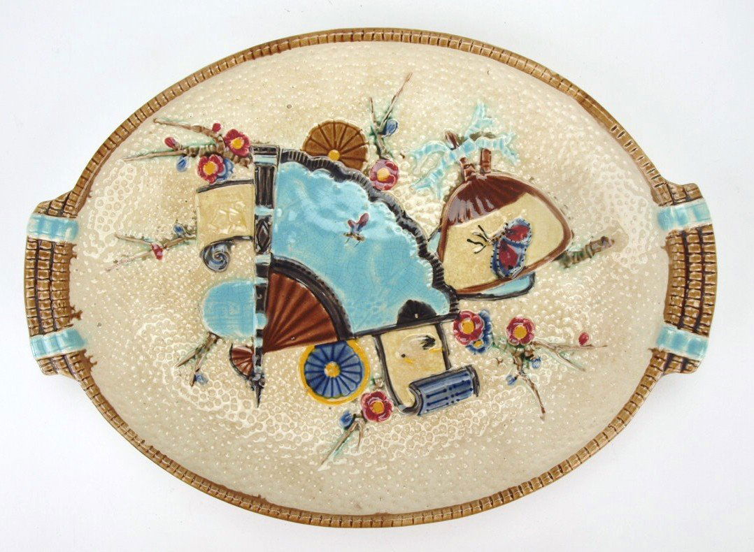 Fielding majolica fand and insect platter, 13": Fielding majolica fand and insect platter, 13"