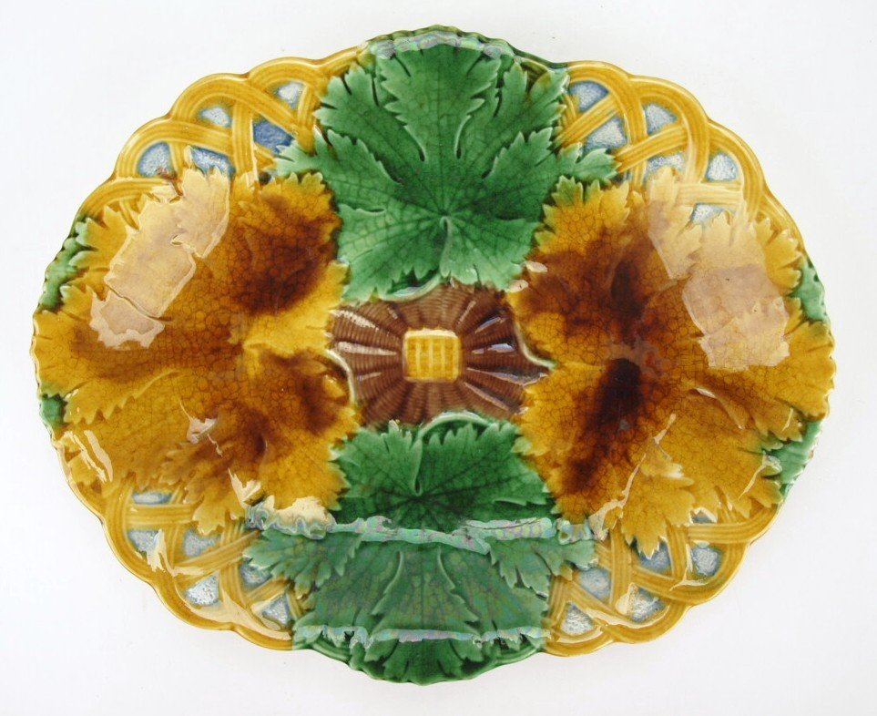 Wedgwood majolica maple leaf and wicker tray, 11", (1 of 1)