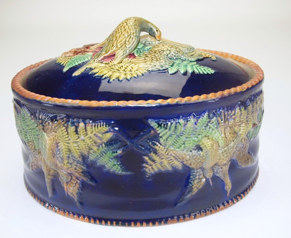 Brownfield cobalt majolica game dish with game birds on (1 of 1)