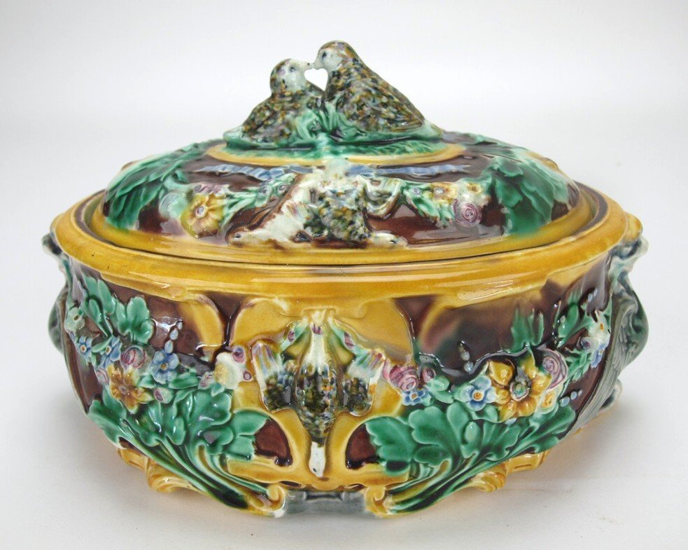 Wedgwood majolica small love birds game dish, 9", (1 of 1)