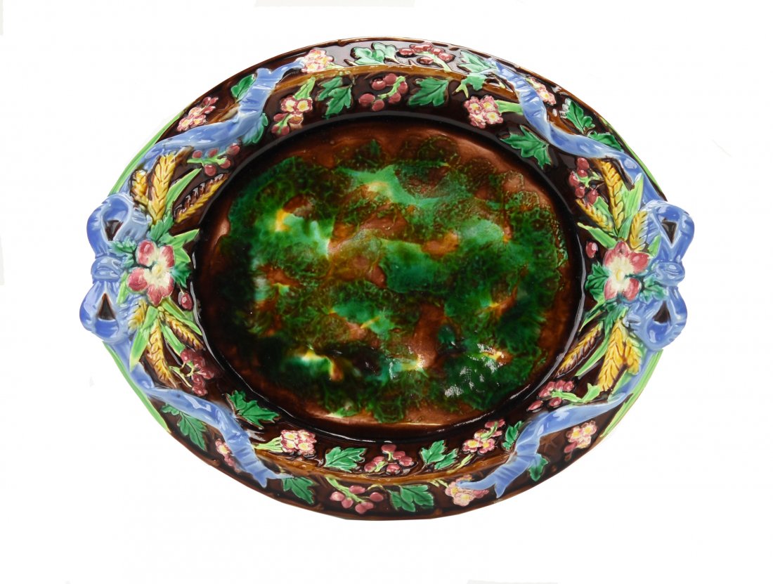 A George Jones Majolica 'ribbon and wheat' bread tray (1 of 1)