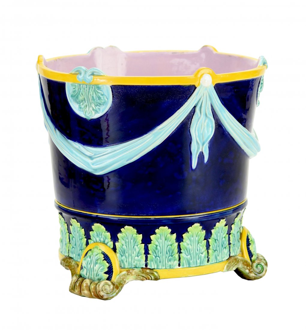 A George Jones Neo-Classical Cachepot on Stand c.1875. (1 of 1)