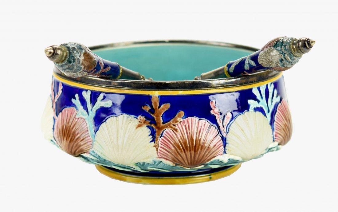 A Wedgwood Majolica ‘Ocean’ Silver Plated Salad Bowl (1 of 1)