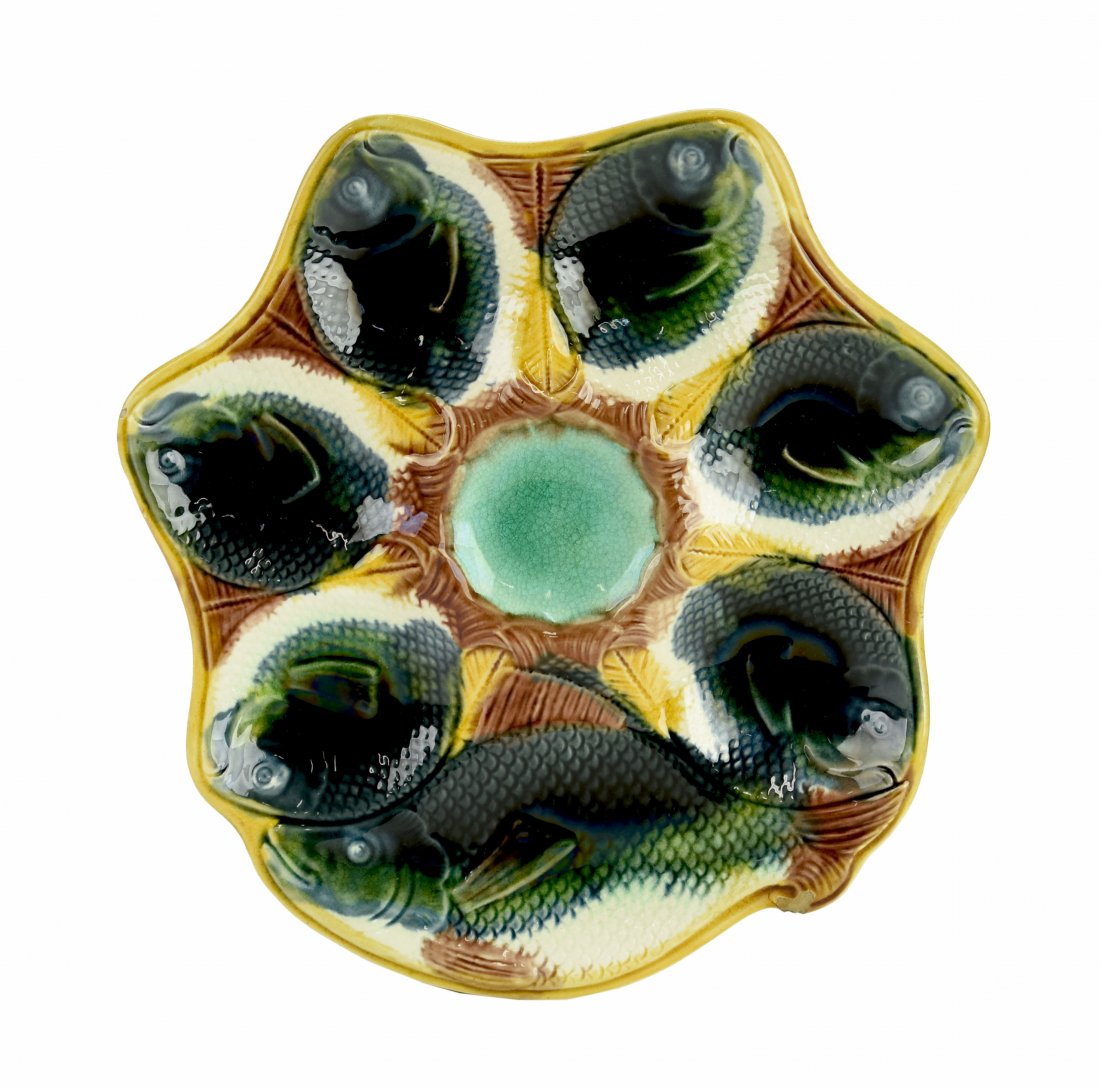 An  Adams and Bromley Majolica Fishes Oyster plate (1 of 1)