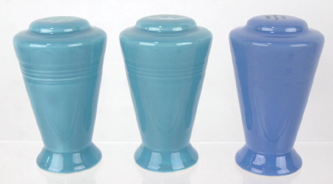 Fiesta Harlequin shaker group: pair turquoise, single: Fiesta Harlequin shaker group: pair turquoise, single mauve blue (nick)