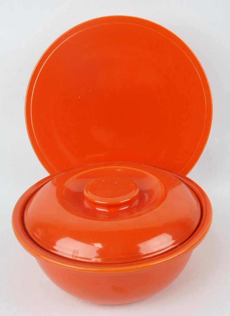 Fiesta Kitchen Kraft red casserole and cake plate (1 of 1)