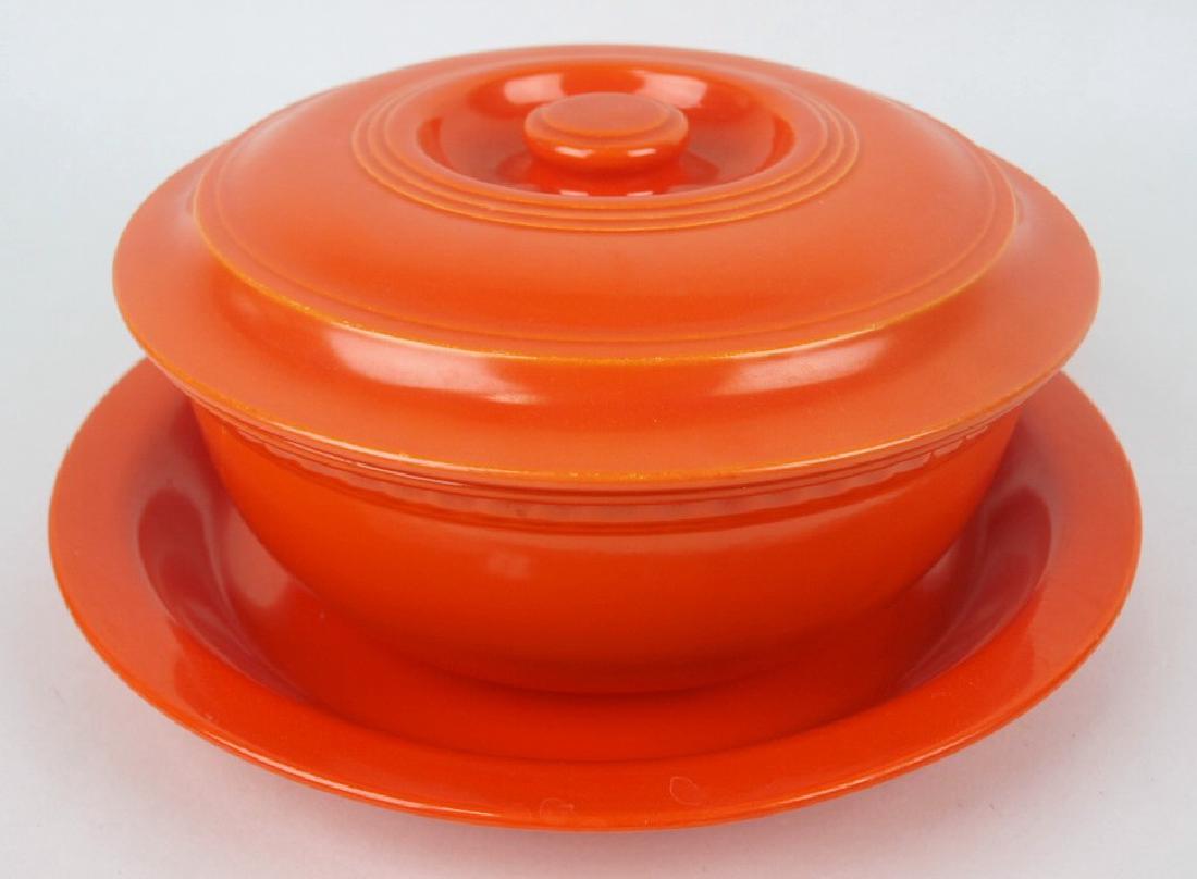 Fiesta promotional casserole and pie plate, red, nick (1 of 1)