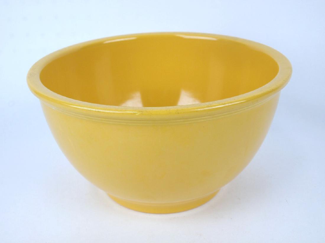 Fiesta Kitchen Kraft large yellow mixing bowl (1 of 1)