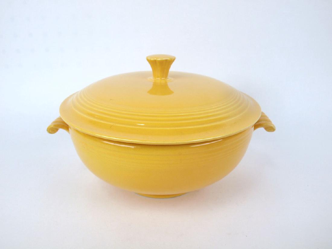 Fiesta casserole, yellow (1 of 1)