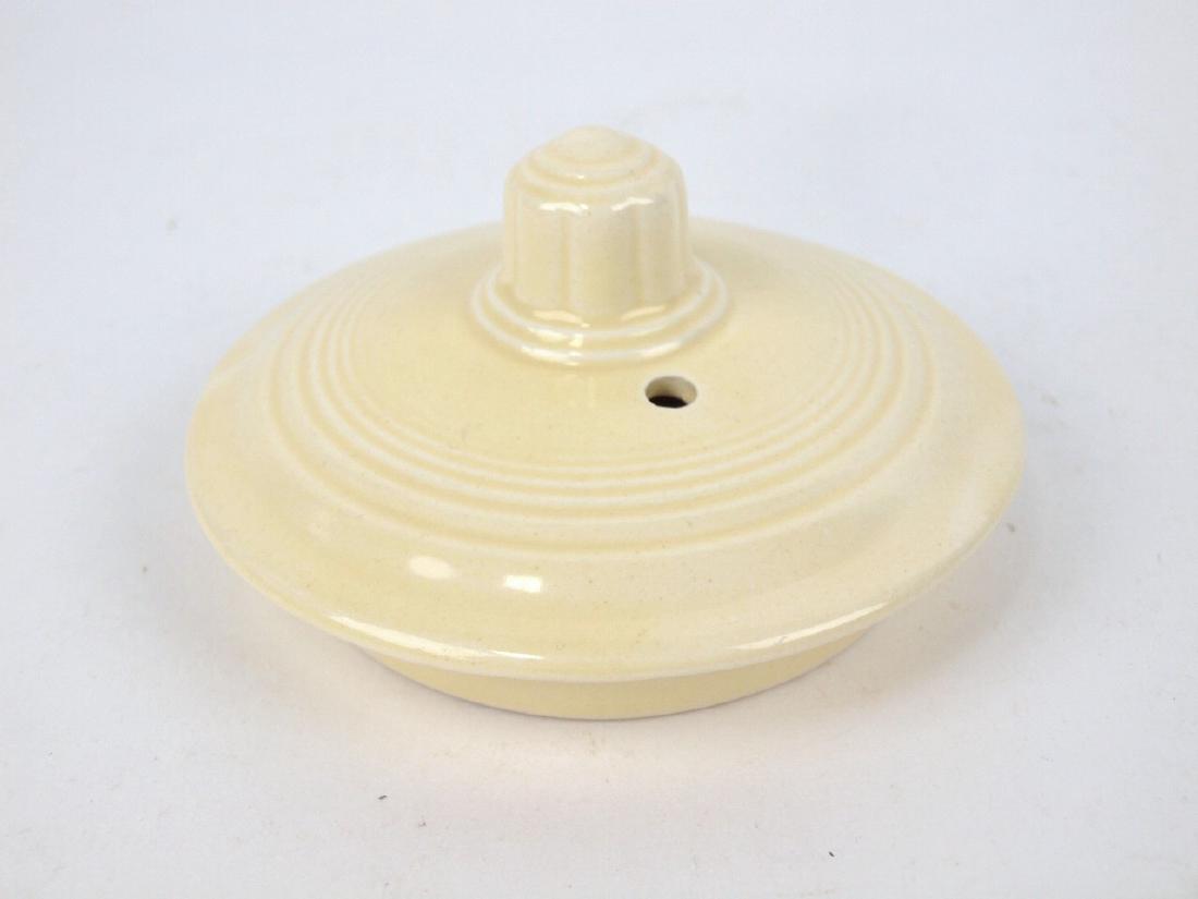 Fiesta ivory medium teapot lid (1 of 1)