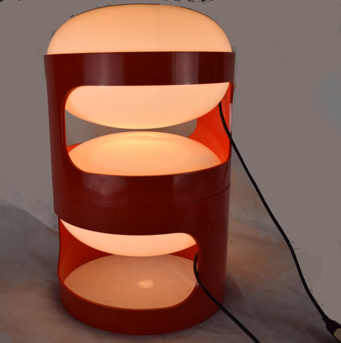 Joe Colombo | KD 27 | Table Lamp | Kartell 1960s: Pair of Joe Colombo table lamps from 1960s Joe Colombo. Two 'KD27' red table lights, 1960s cult objects! Made by Kartell, Noviglio. There is a crack in the bottom of one lamp, see picture 3 European 2
