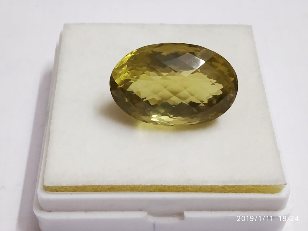 72.95 ct Natural Oval Checker Cut Lemon Topaz: Natural Oval Checker Cut Lemon Topaz~~MM Size 32 x 21 x 18~~50 % Combine Shipping Discount