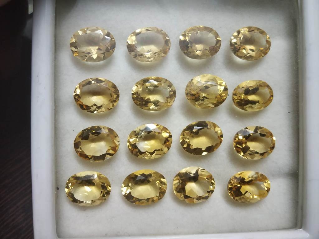 36.79 ct Natural Golden Yellow Oval Citrine Lot: Natural Golden Yellow Oval Citrine Lot~~MM Size 10 x 8 x 4~~50 % Combine Shipping Discount