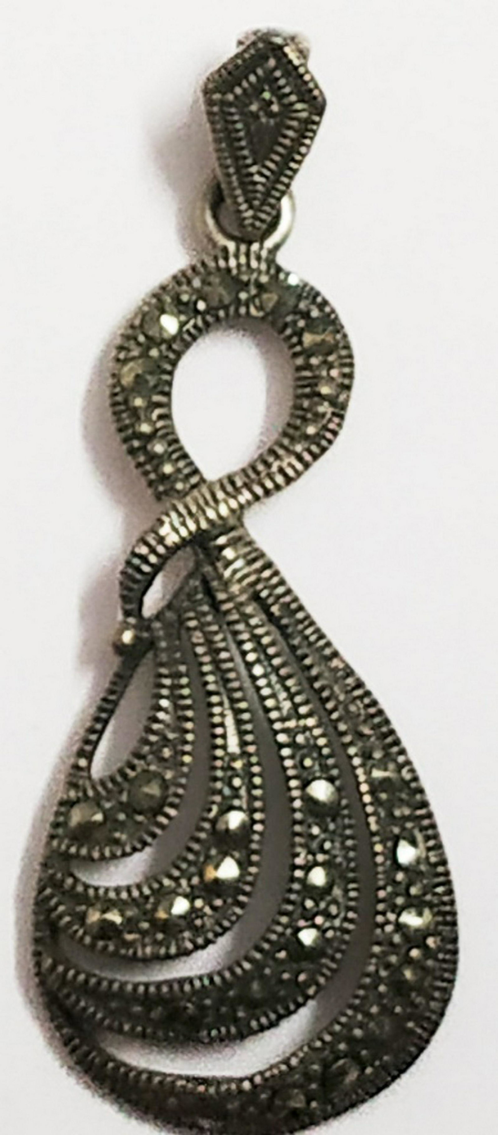 925 Silver Pendant with Marcasite: Wt. 4.900 gram MM Size : 48 x 18
