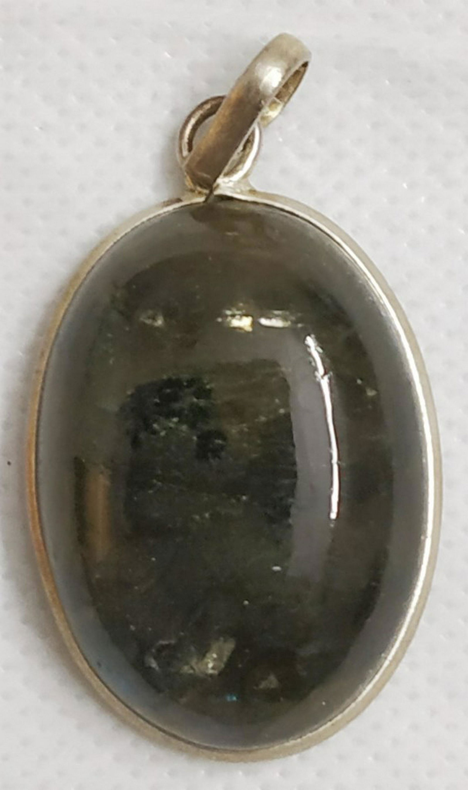 925 Simple Labradorite Silver Pendant: Wt. 8.100 gram MM Size : 37 x 19