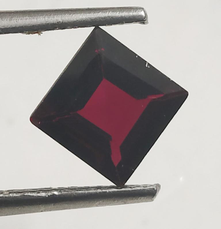 2.38 ct Princess Cut Natural Hessonite Garnet: MM SIZE = 7.16 x 7.06 x 3.86