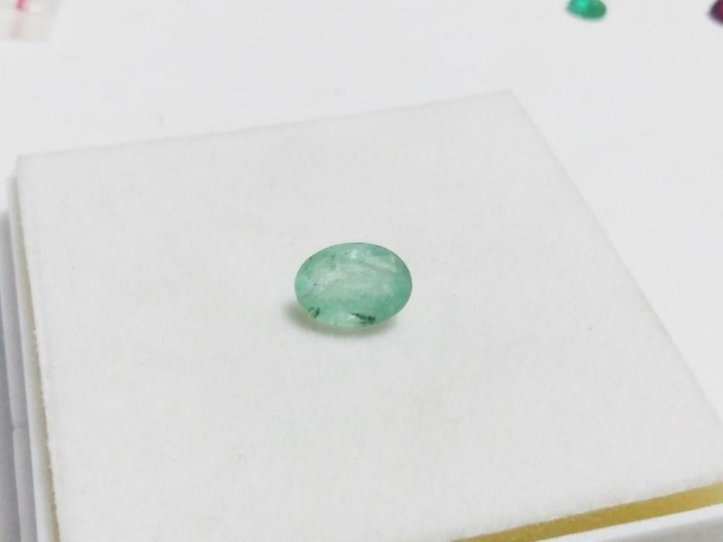 2.81 ct Natural Oval Green Russian Emerald (1 of 1)