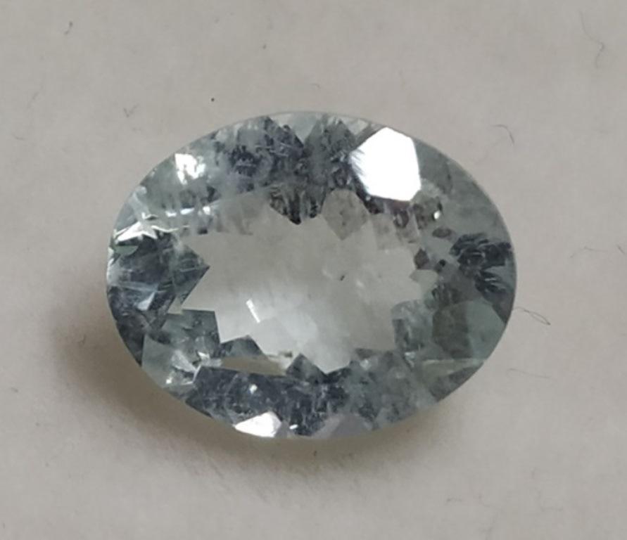 2.02 ct Natural Oval Cut Aquamarine: Natural Oval Cut Aquamarine~~ MM Size 9 x 7 x 5~~
