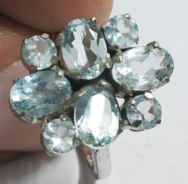 925 Sterling Silver Ring with Natural Blue Topaz: Wt : 5.270 gram Ring Size : US 8.5