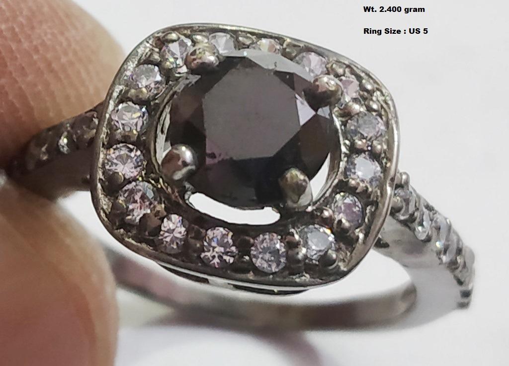 925 Sterling Silver Ring with Natural BlacK Diamond: Wt : 2.400 gram Ring Size : US 5 Diamond Wt. 1.05 ct