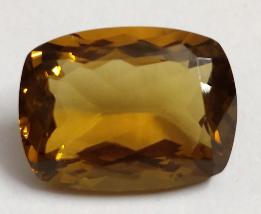 18.75 ct Emerald Cut Natural Beer Quartz: MM SIZE = 20 x 15 x 9