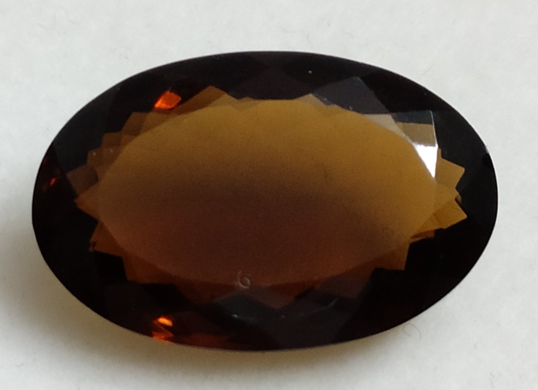15.49 ct Oval Cut Natural Beer Quartz: MM SIZE = 22 x 14 x 7