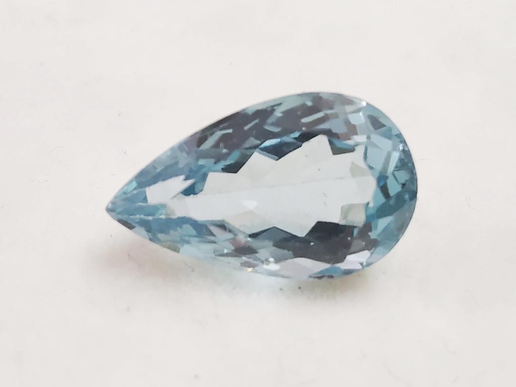 6.87 Ct Natural Pear Cut Blue Topaz: Natural Pear Cut Blue Topaz~~MM Size 14 x 9 x 6~~