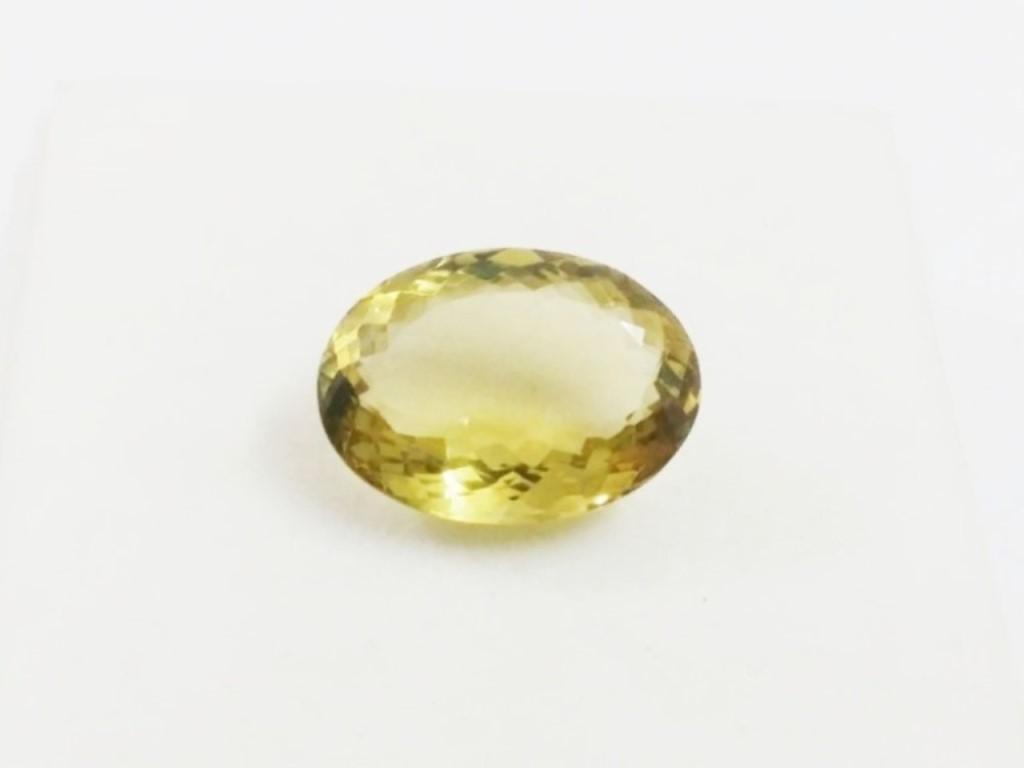 19.60 ct Natural Beer Color Oval Shape Quartz: Natural Beer Color Oval Shape Quartz~~MM Size 22 x 16 x 9~~