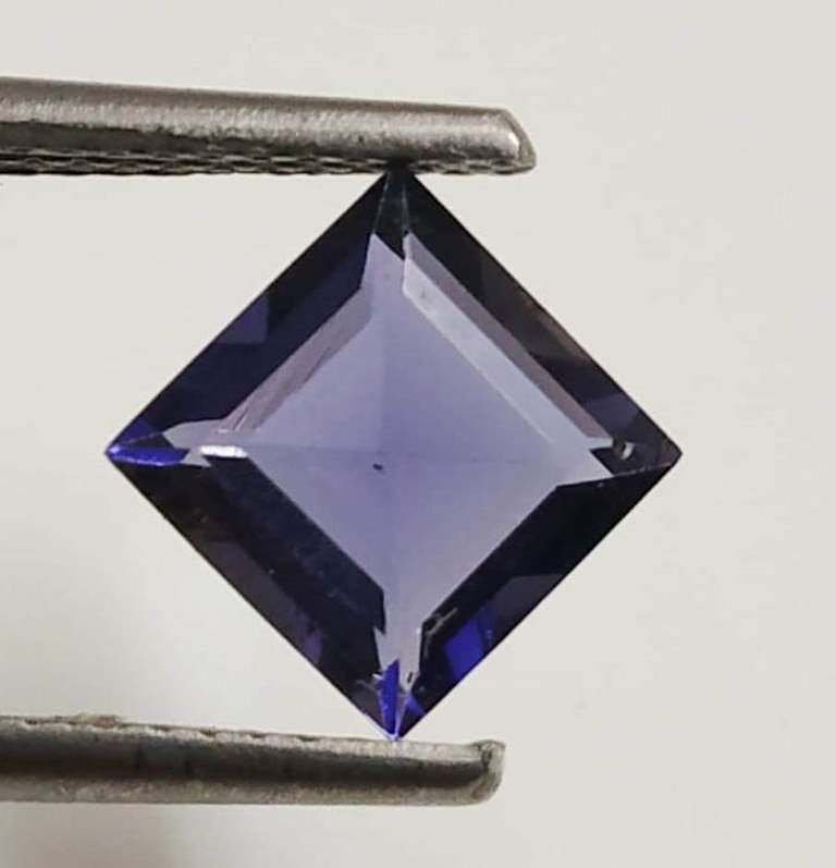 1.29 Ct Princess Cut Natural Iolite: MM SIZE = 6.96 X 6.95 X 3.92