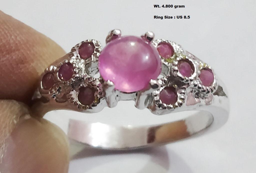 925 Sterling Silver Ring with Ruby: Wt : 4.800 gram Ring Size : US 8.5