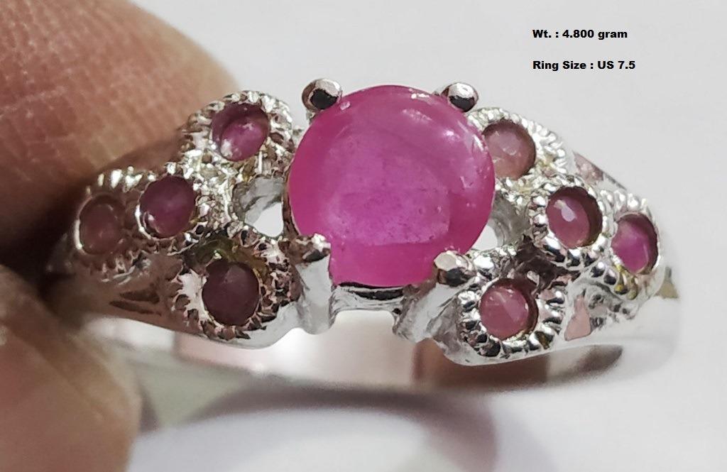 925 Sterling Silver Ring with Ruby: Wt : 4.800 gram Ring Size : US 7.5