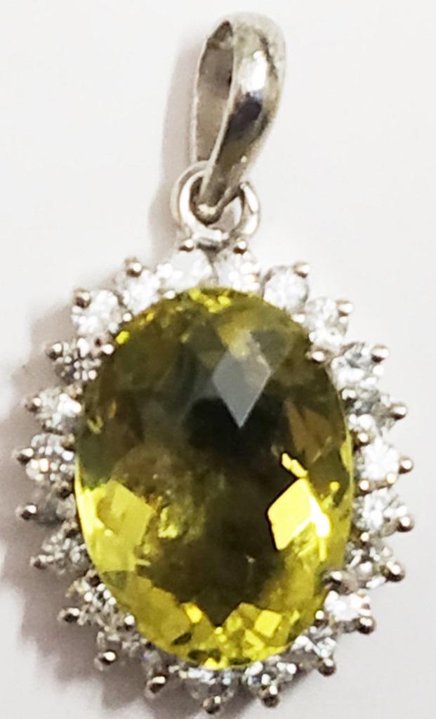 925 Sterling Silver Pendant with Quartz & CZ: Wt. 9.200 gram MM Size : 33 x 19