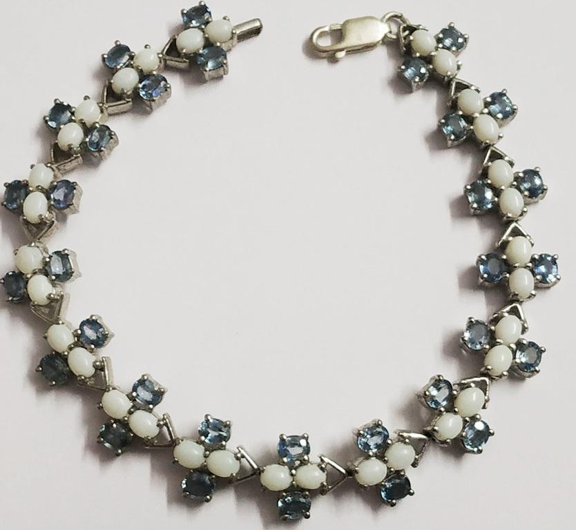 925 Sterling Silver Bracelet with Opal and Blue Topaz: Wt. 17.100 gram Size : L : 7.50 Inches B : 10 mm