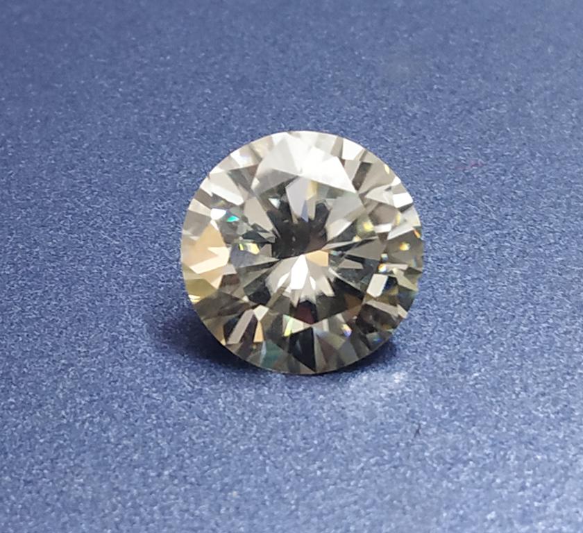 3.04 Ct Man Made Brilliant Cut moissanite (1 of 1)
