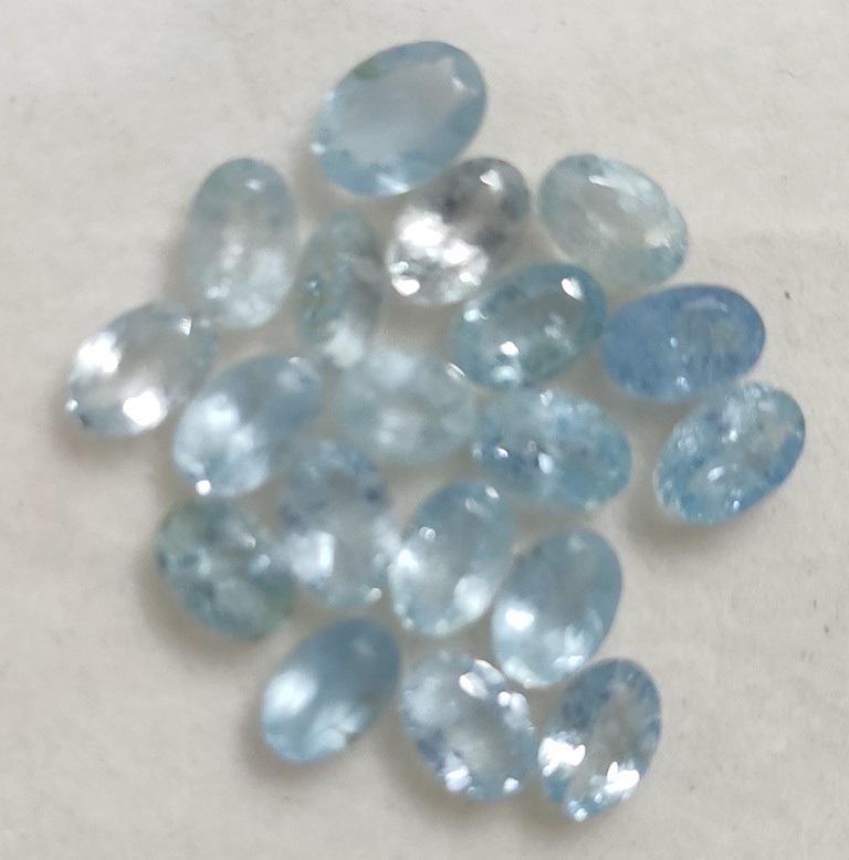 9.28 ct Natural Oval Cut Aquamarine Wholesale Lot: MM SIZE = 6 X 4 X 3