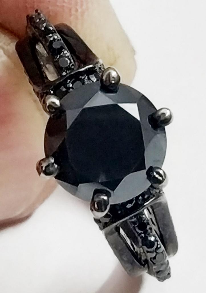 925 Sterling Silver Ring with Black Diamond Moissanite: Ring Size = US 6.5