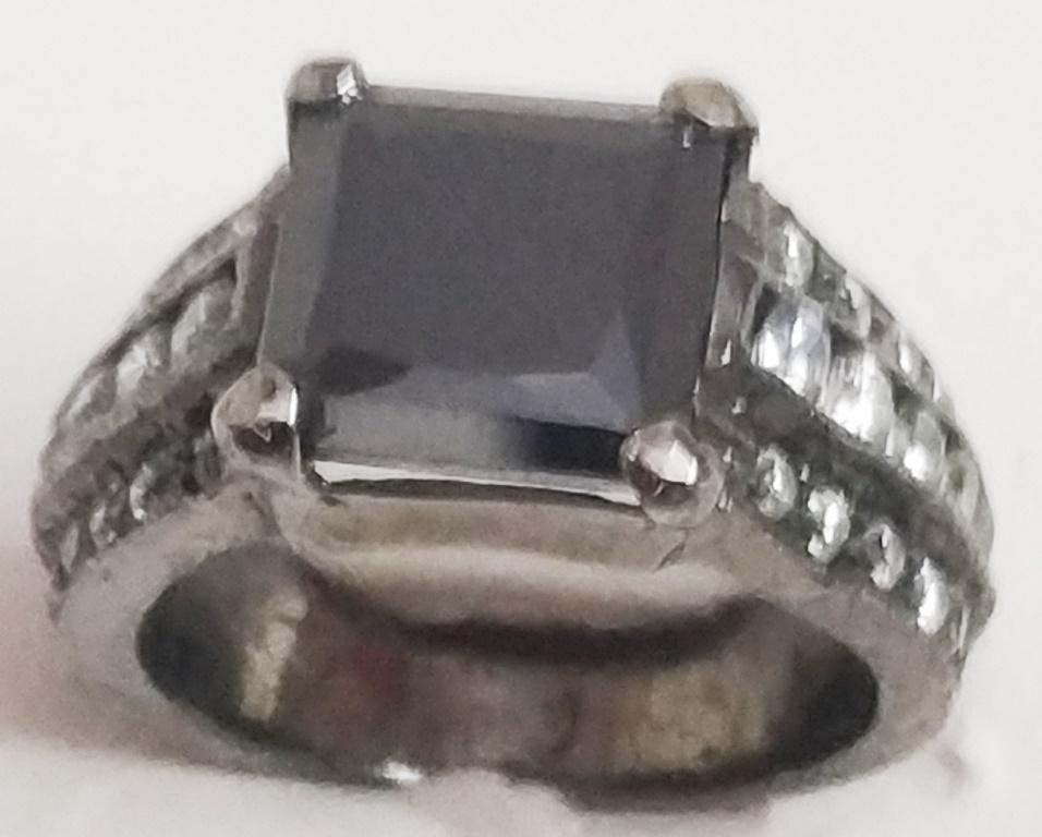 925 Sterling Silver Ring with Black Diamond Moissanite: Ring Size = US 5