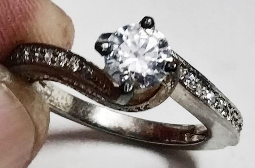 925 Sterling Silver Ring with Man Diamond Moissanite (1 of 1)