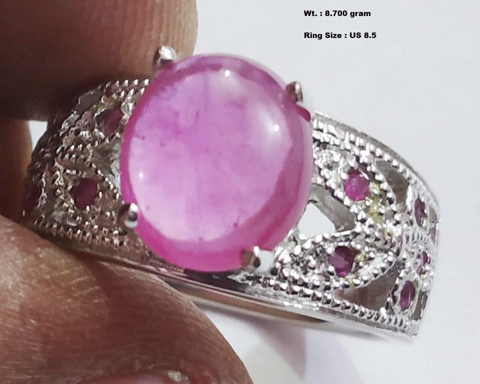 925 Sterling Silver Ring with Ruby: Wt : 8.700 gram Ring Size : US 8.5