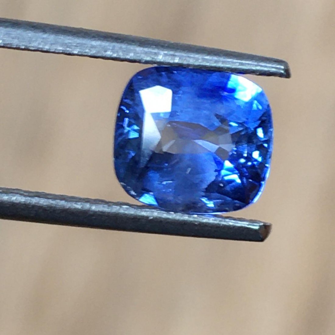 1.8 CTS Natural Medium blue sapphire (1 of 7)
