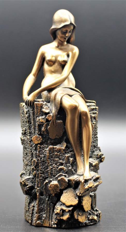 GIOVANNI SCHOEMAN 1978, Bronze Nude "Wood Nymph": GIOVANNI SCHOEMAN 1978, Bronze Nude "Wood Nymph". Signed and dated on backside of bronze, excellent patina finish. Size: 5.75 in. height, 2.5 in. wide., 2 in. diameter base.