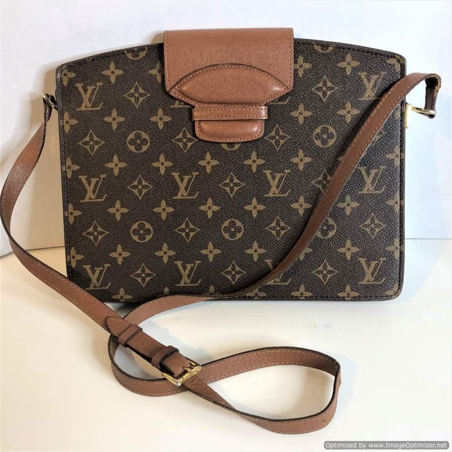 Louis Vuitton, Shoulder Bag, Classic LV Pattern