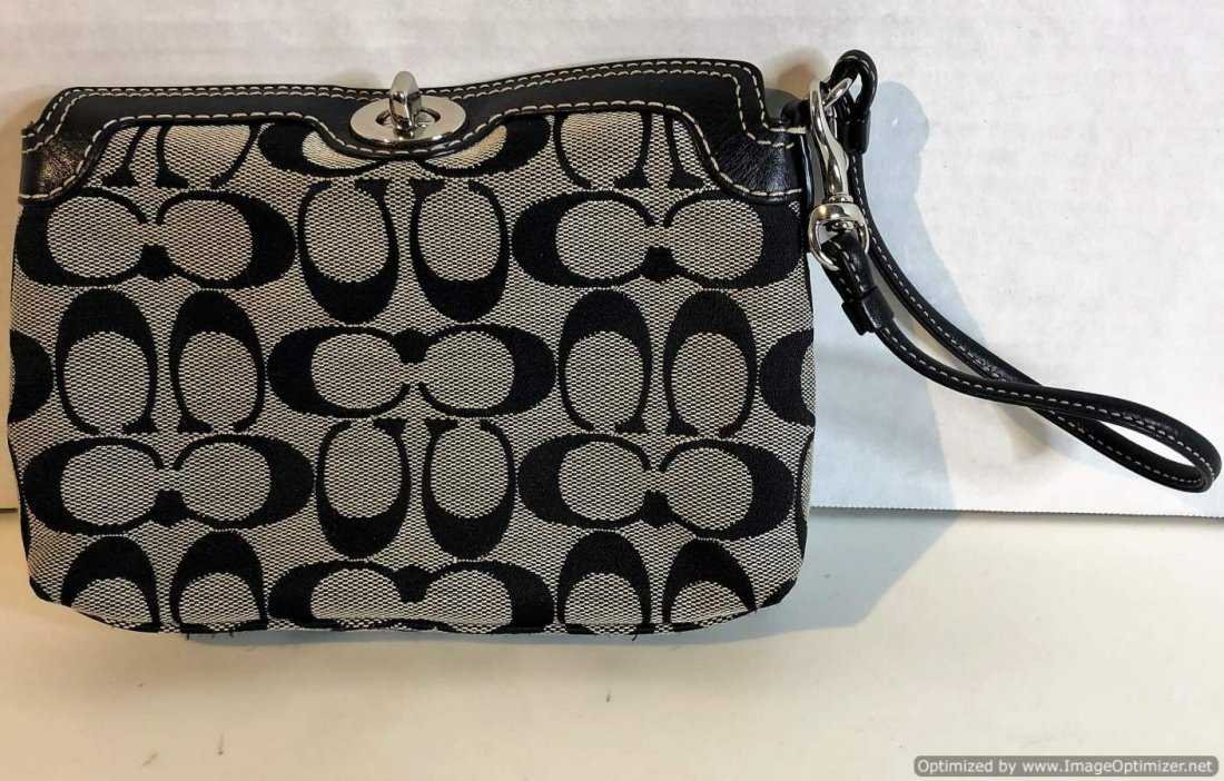 COACH , Black & Silver Clutch Bag / Purse. Clean. (1 of 4)