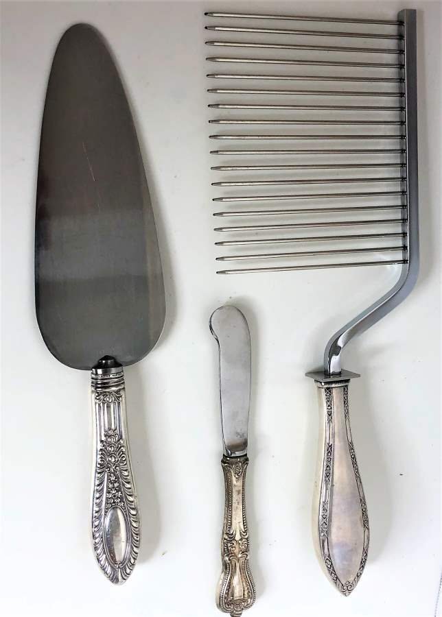 Three [3] STERLING HANDLES Odd Serving Pieces (1 of 10)