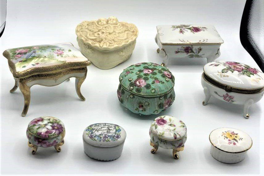 Nine [9] Assorted Porcelain Dresser Boxes Various Sizes (1 of 10)